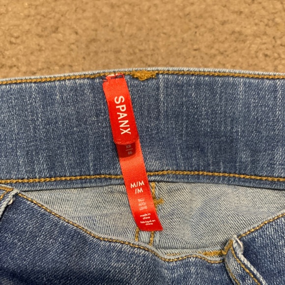 SPANX Women's Straight Leg Jeans in Light Blue Sz M - Picture 2 of 8